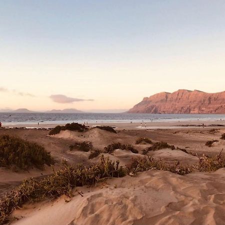 Casa Bianca Caleta De Famara Villa Eksteriør billede