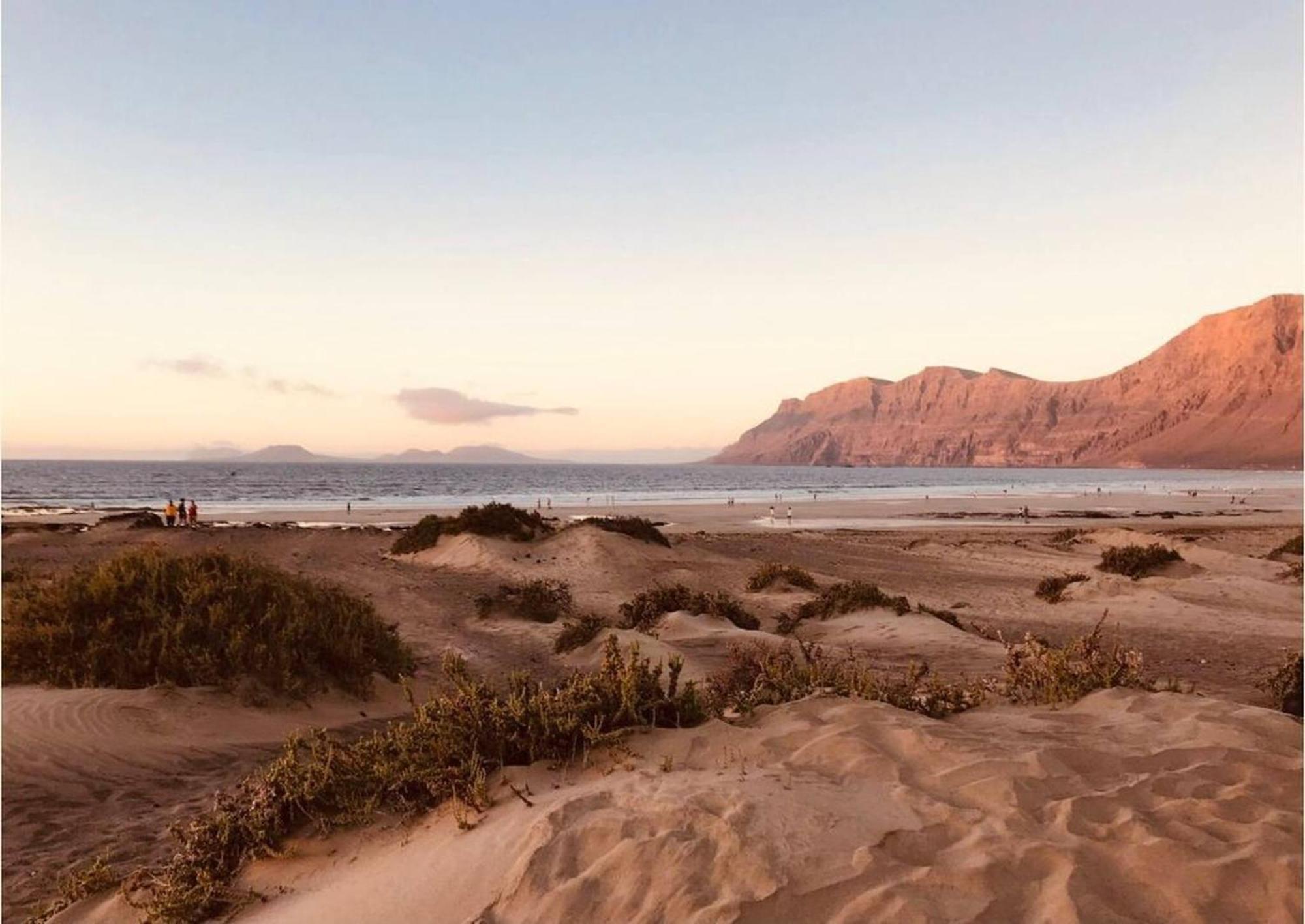 Casa Bianca Caleta De Famara Hotel Eksteriør billede