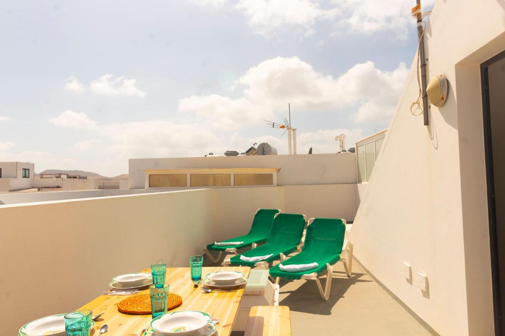Casa Bianca Caleta De Famara Hotel Eksteriør billede